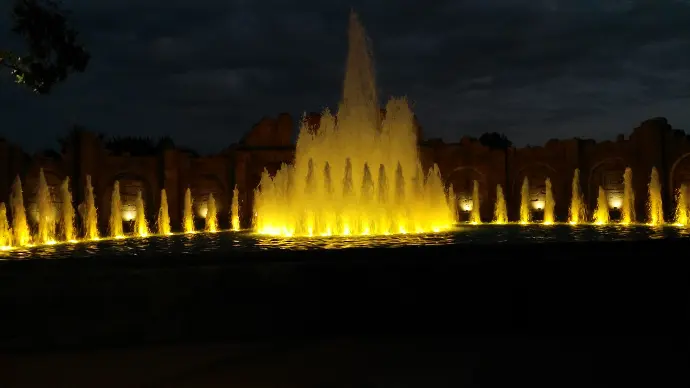 Soluzioni di illuminazione con Trasformatore Toroidale su misura