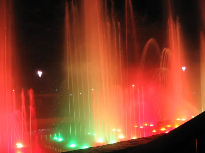 Soluzioni avanzate con Trasformatori per Faretti LED per eventi