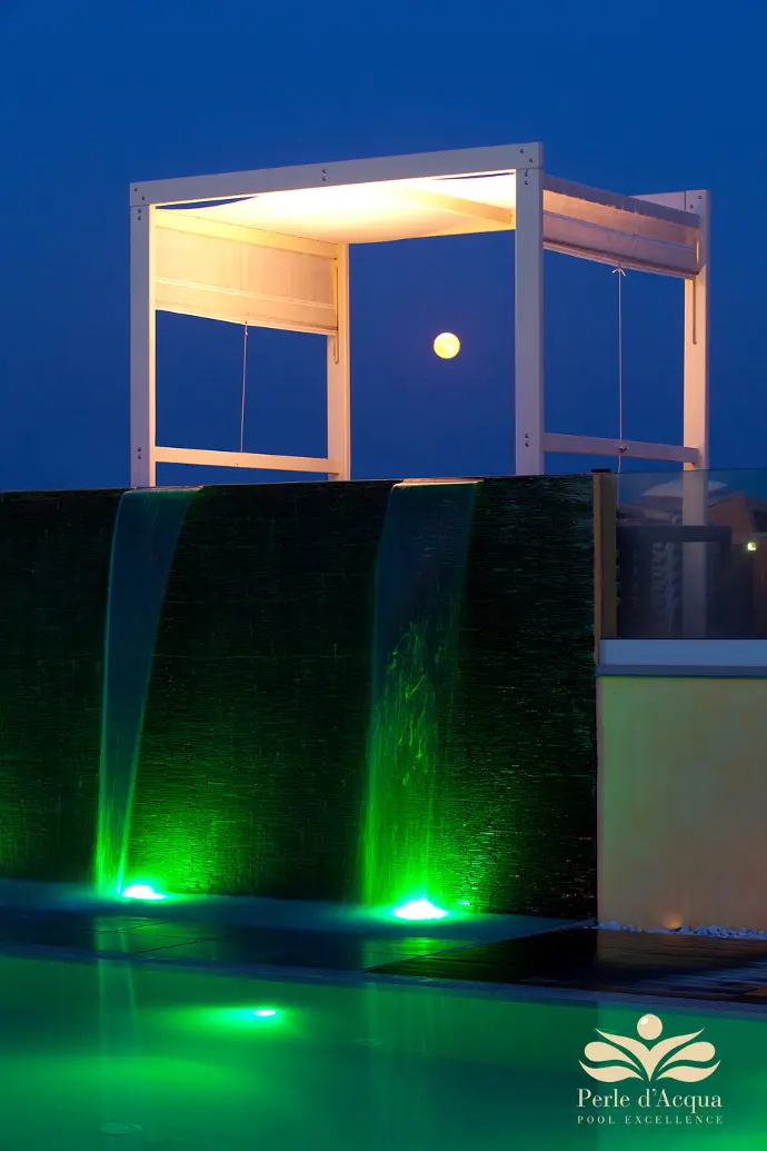 Soluzioni di illuminazione con Trasformatori Luci LED per GM Piscine