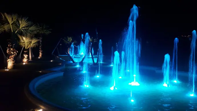 Illuminazione Led di fontane da esterno Tector