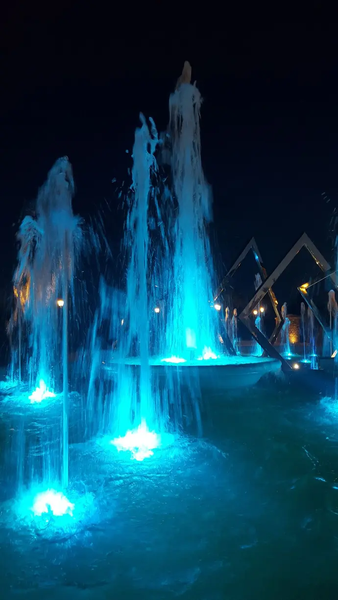 Illuminazione esterna di fontane e piscine Tector