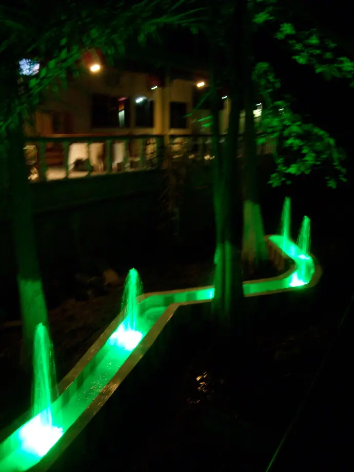 Trasformatori per luci LED nei villaggi turistici in Congo